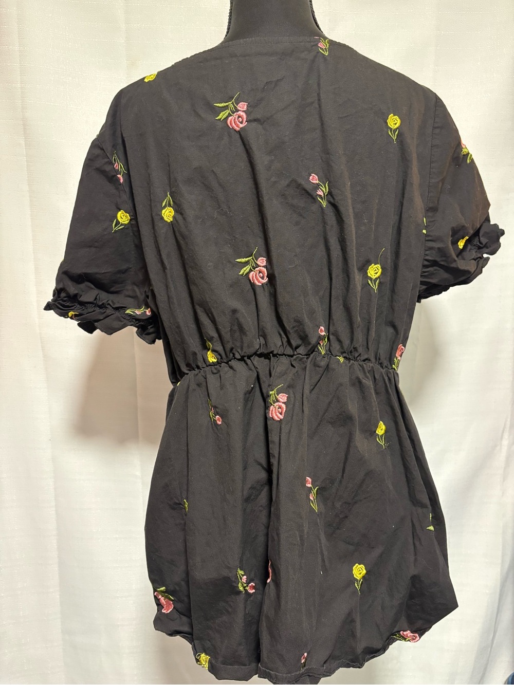 Women’s Black Floral Tie-Front Top - Pink & Yellow Rose Slenderizing!Embroidery! - Picture 2 of 14